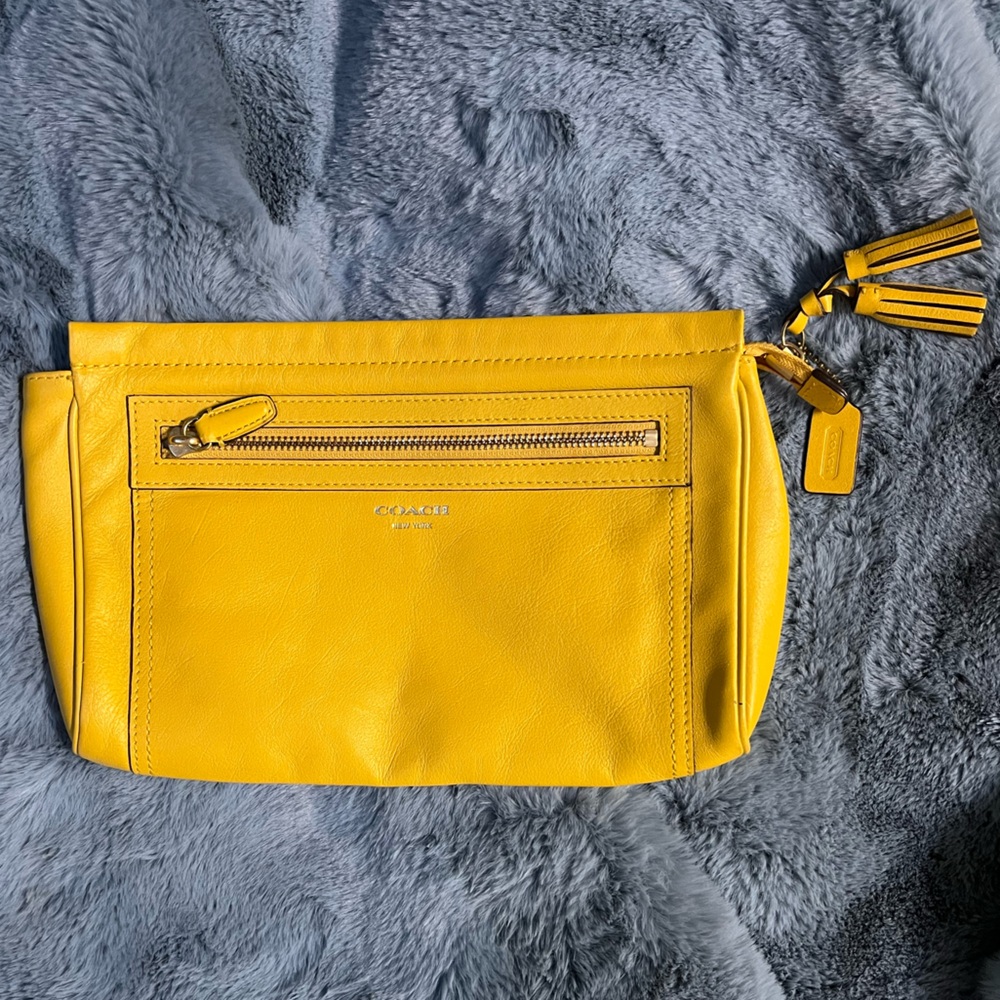 Yellow Coach Clutch